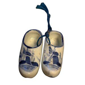 Vintage Delft Blue Holland Mini clogs Windmills Porcelain 2" Souvenir Blue Strin